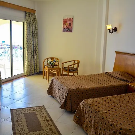 Blue Reef Red Sea Resort-2